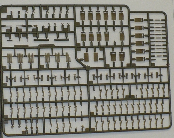 WarWheels Net AFV Club 1 35 M1132 Stryker Engineer Squad Vehicle